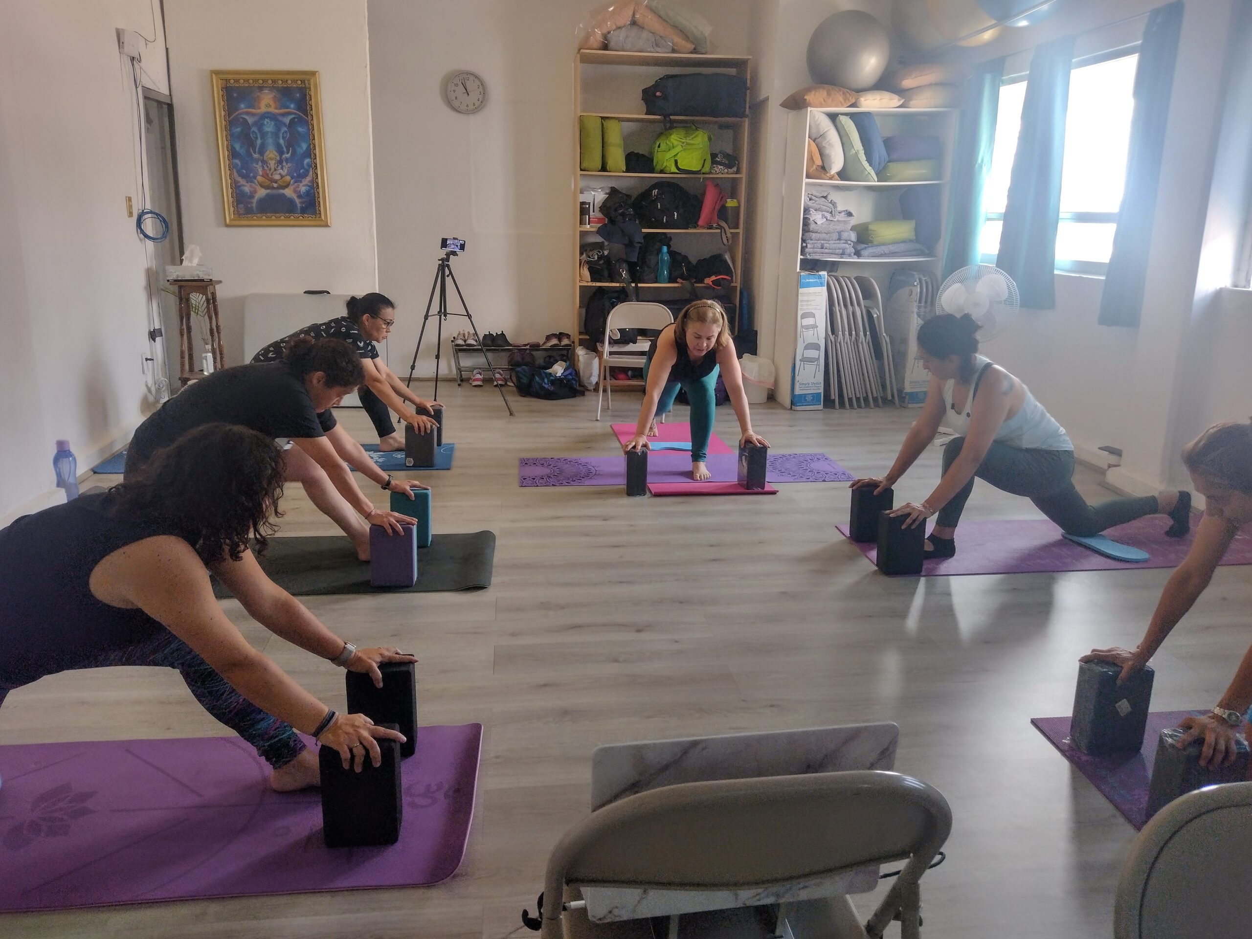 Yoga terapeutica dinamica scaled